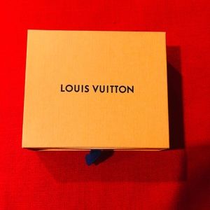 Louis Vuitton small box!